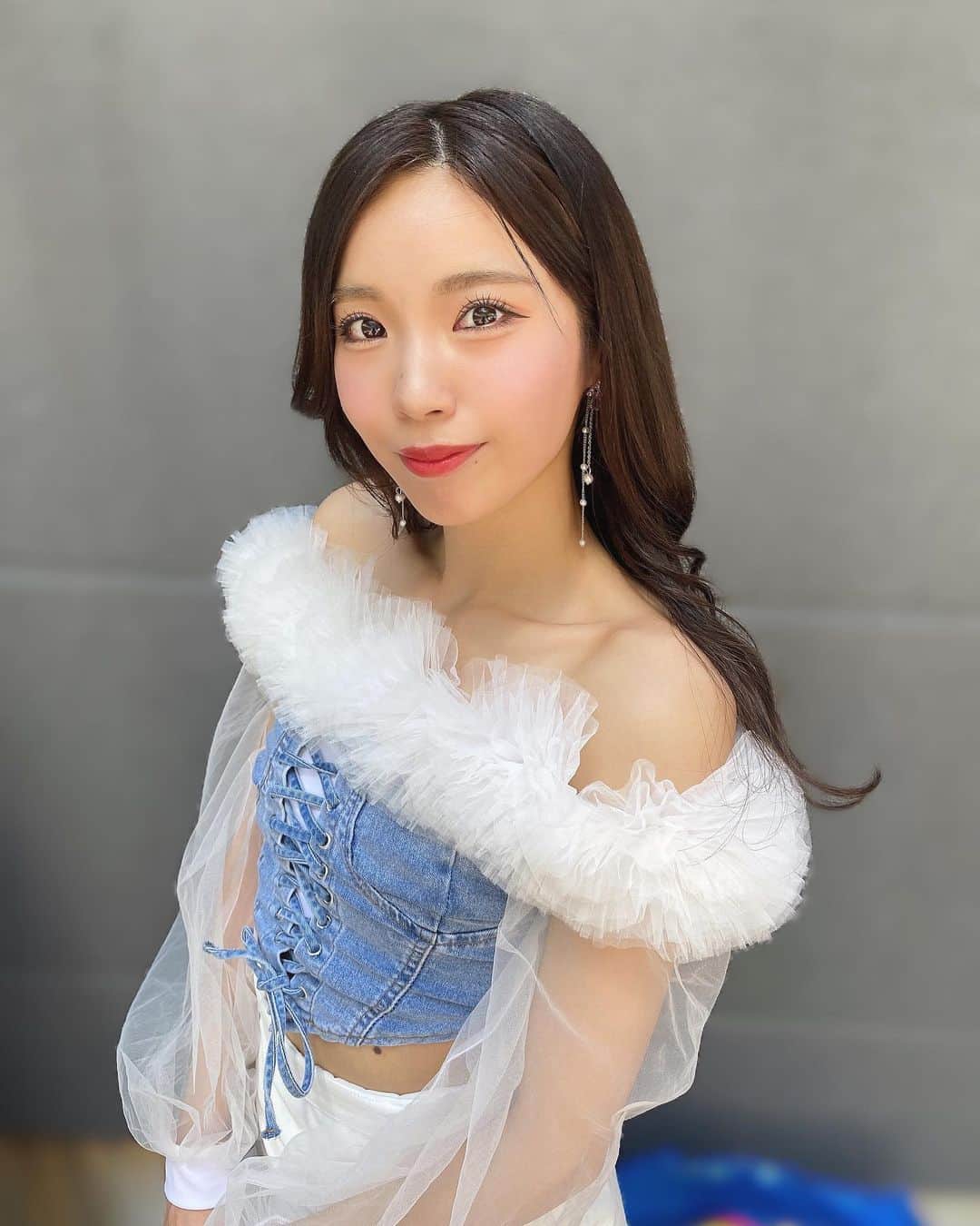 のインスタグラム：「. . 土日いいお天気で外だったから、 もうすでに焼けた感ある🥹 来てくれた方ありがとう💙 夏が近づいててわくわくするね☀️」