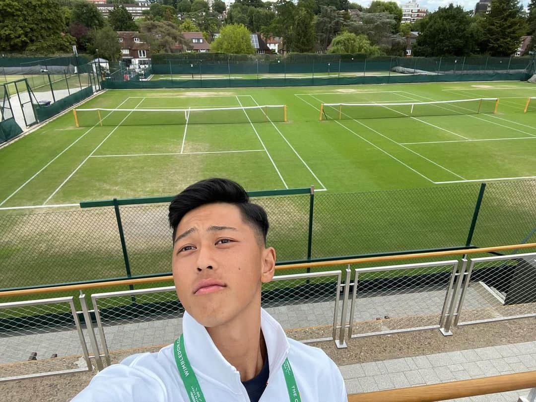 小田凱人のインスタグラム：「Let's getting ready for☘️with🥼 See you there mate😆 @wimbledon」
