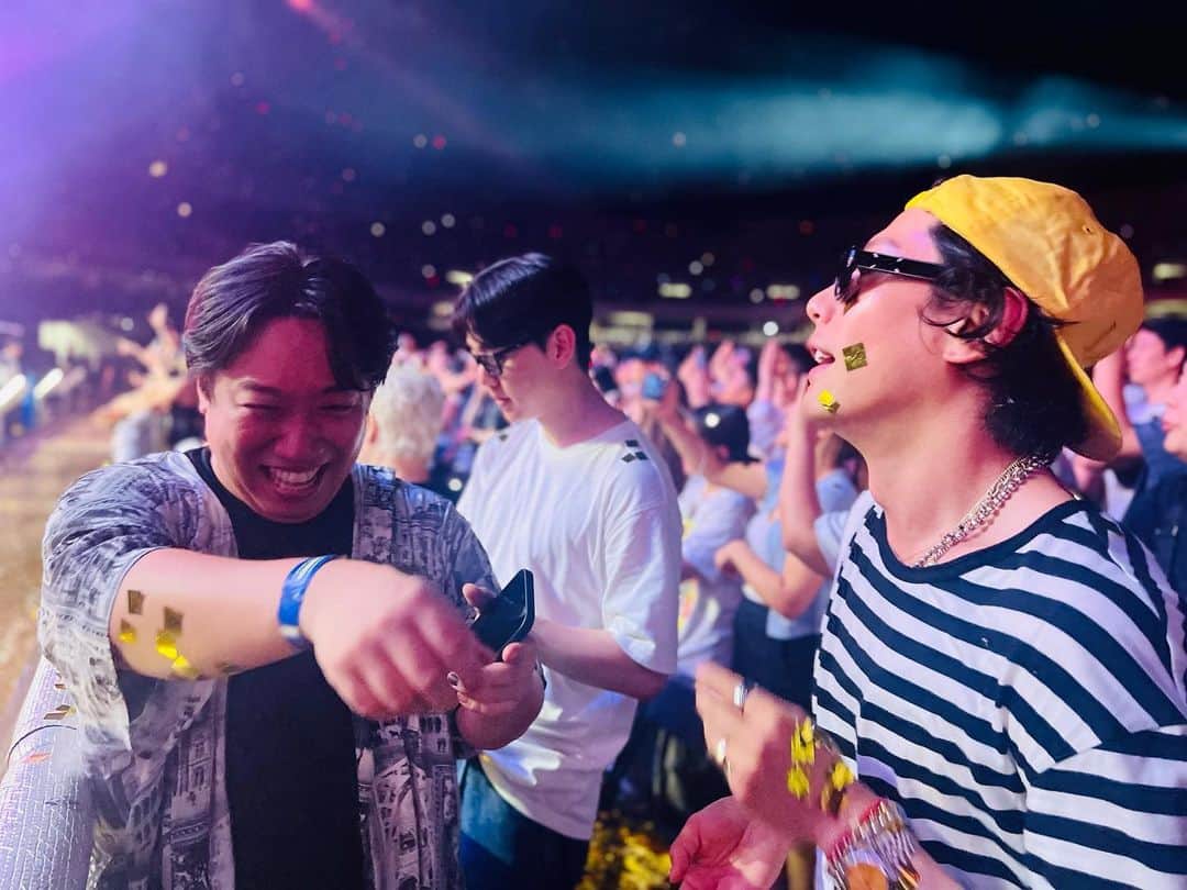 パク・ヒョシンのインスタグラム：「Going Home 🙆🏻‍♂️❔」