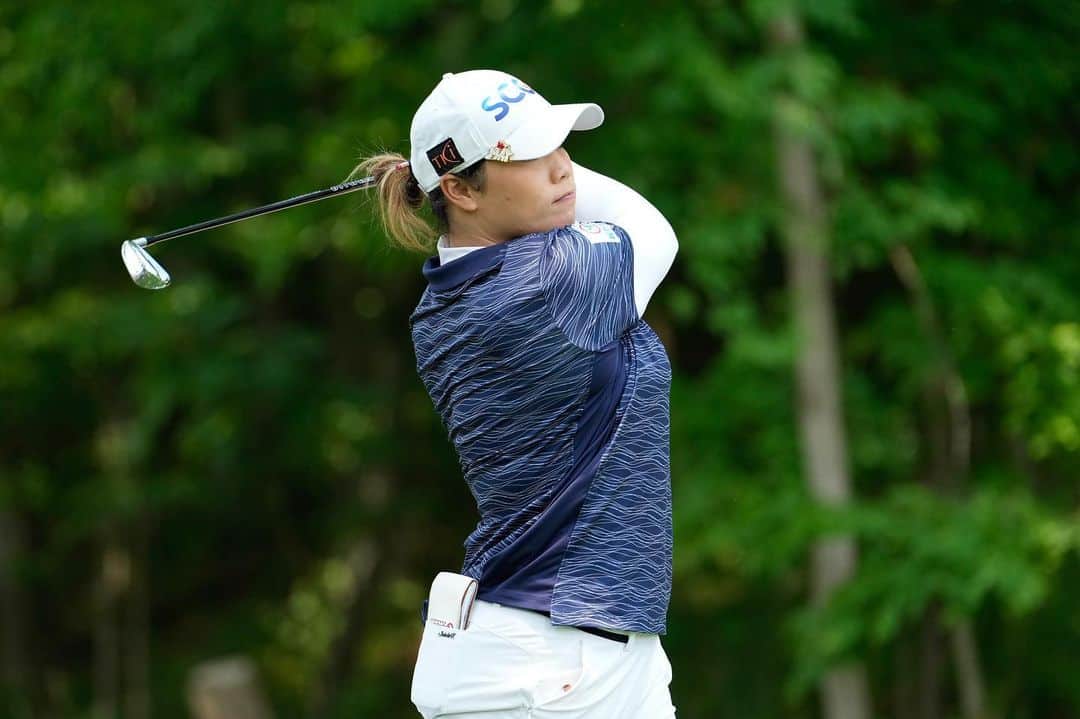 アリヤ・ジュタヌガーンのインスタグラム：「Big congrats to Leona Maguire and well deserved win!! 🥳🥳 Thank you to all fans and volunteers this week at The Meijer LPGA Classic for Simply Give!  Truly appreciate everyone’s love and support! 🥰❤️」