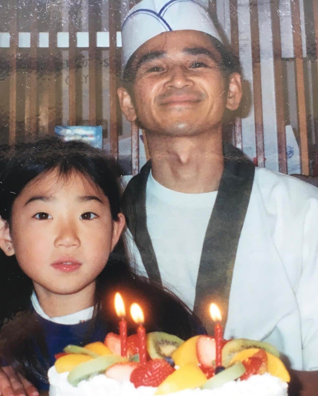 長洲未来のインスタグラム：「I called my dad at 7:30 am est which was 4:30 am pst today and he was already up. He told me he had to get prepped for @sushikiyosuzu  • Some things never change.☺️🍣 • #happyfathersday  • • #dad」