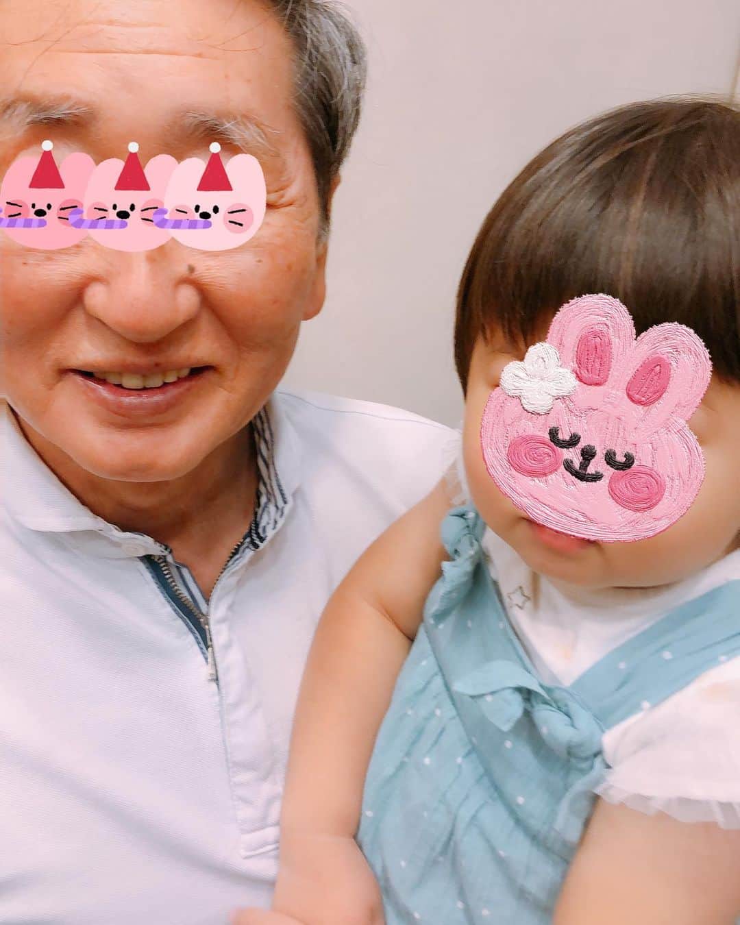 のインスタグラム：「父 ⁡ 昨日は父の日。 ⁡ 子供が産まれて日毎に感じる 父の偉大さ。 ⁡ 結婚の報告をした後に 「えっちゃんの幼稚園に来てます。」  とLINEが来た時は なんだか込み上げるものがありました。 ⁡ そして、孫を抱いた時の幸せそうな顔。 これからも元気でいてね。 ⁡ 父の子であることに感謝します！  #父の日  #いつもありがとう  #感謝の日」