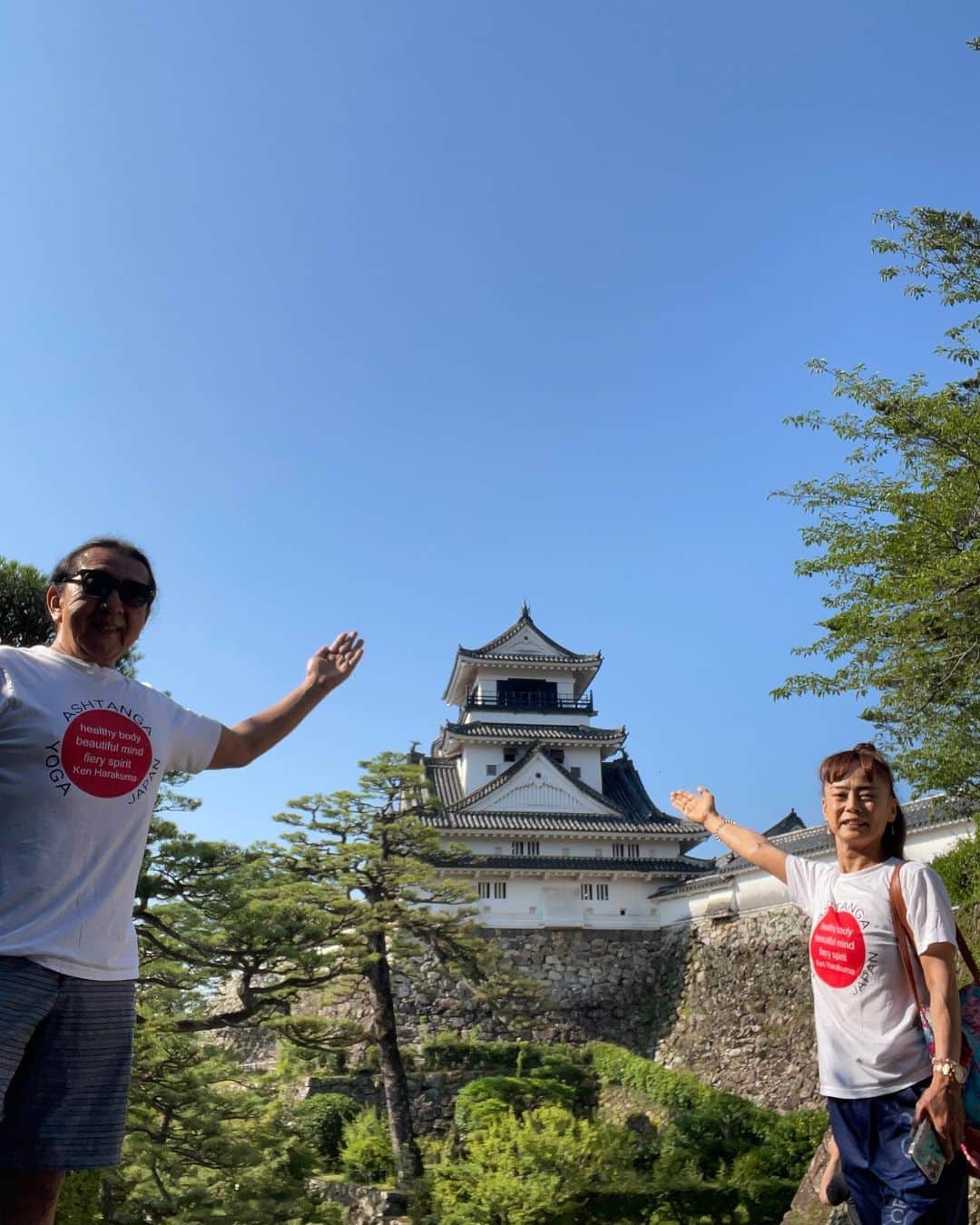 Ken Harakumaさんのインスタグラム写真 - (Ken HarakumaInstagram)「高知城探索❣️ 朝の散歩。 @international_yoga_center  #高知城  #散歩  #ヨガ  #ケンハラクマ」6月19日 10時36分 - kenharakuma