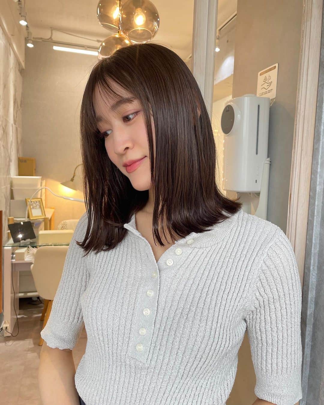 後藤夕貴のインスタグラム：「new hair✄ ㅤ 久々にばっさり、さっぱり☺︎ ㅤ ㅤ #ミディアムボブ  #ロブヘア」