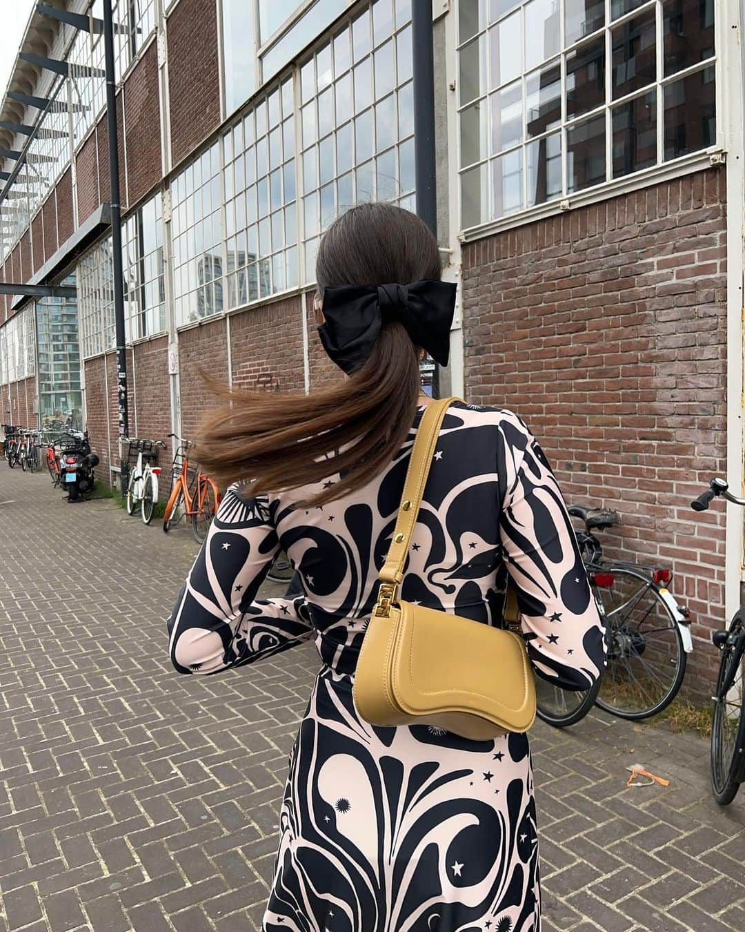 アンディー・トレスのインスタグラム：「Lil Sunday photo dump 📸 #amsterdam」