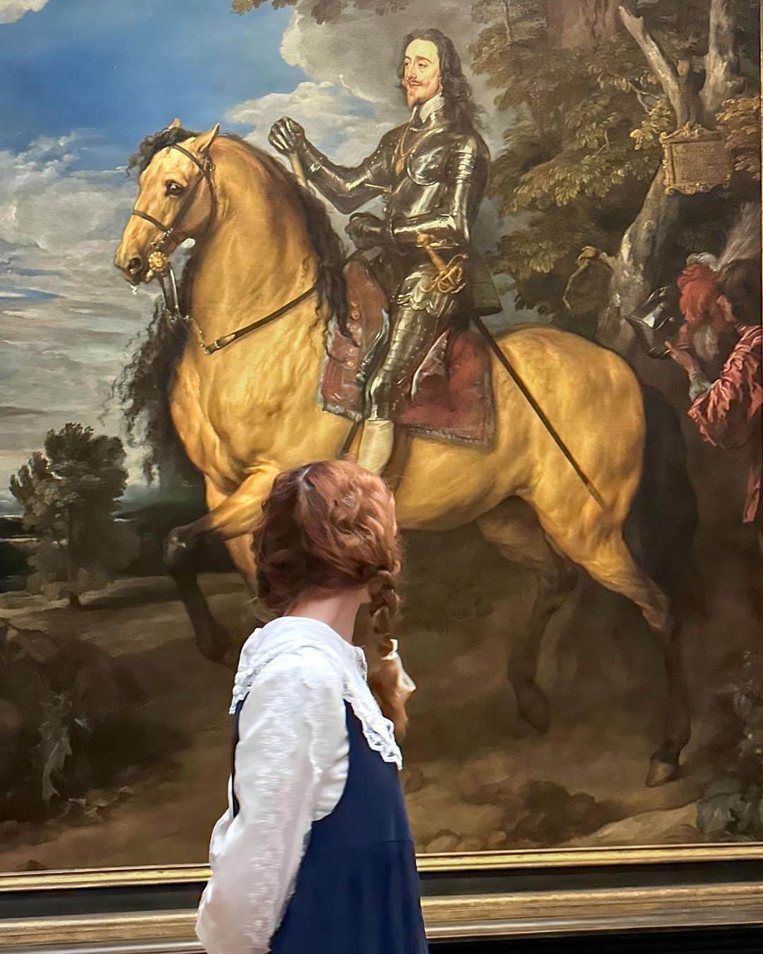 ベッキー・クルーエルさんのインスタグラム写真 - (ベッキー・クルーエルInstagram)「Whilst Van Dyck’s triple portrait of Charles I is privately held in Windsor Castle, I was able to see another view of Charles through Van Dyck’s eye, in the National Gallery, upon horseback.   Painted around 1637 🎨  #anthonyvandyck #17thcenturyart #arthistory #historyofart #charlesi #kingcharlesi #nationalgallery #royalcollectiontrust #1600sart」6月24日 0時00分 - beckiicruel