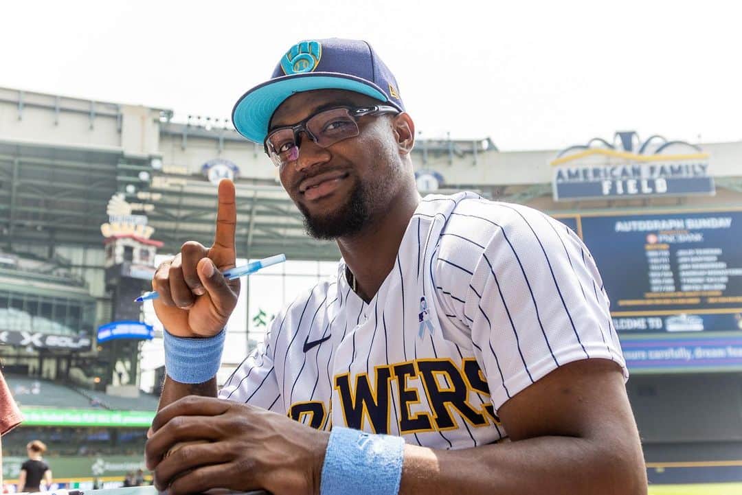 ミルウォーキー・ブルワーズさんのインスタグラム写真 (ミルウォーキー・ブルワーズInstagram)「The Father’s Day