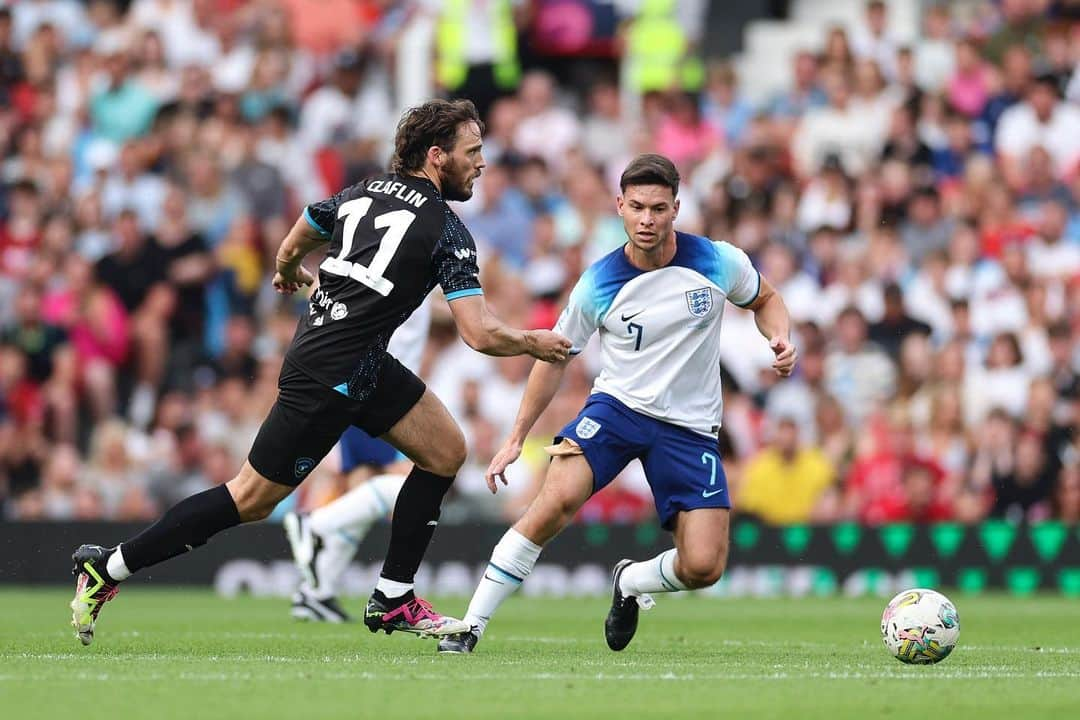 サム・クラフリンさんのインスタグラム写真 - (サム・クラフリンInstagram)「A week ago today.  Still buzzing from it.   Soccer Aid 2023.」6月19日 3時55分 - mrsamclaflin