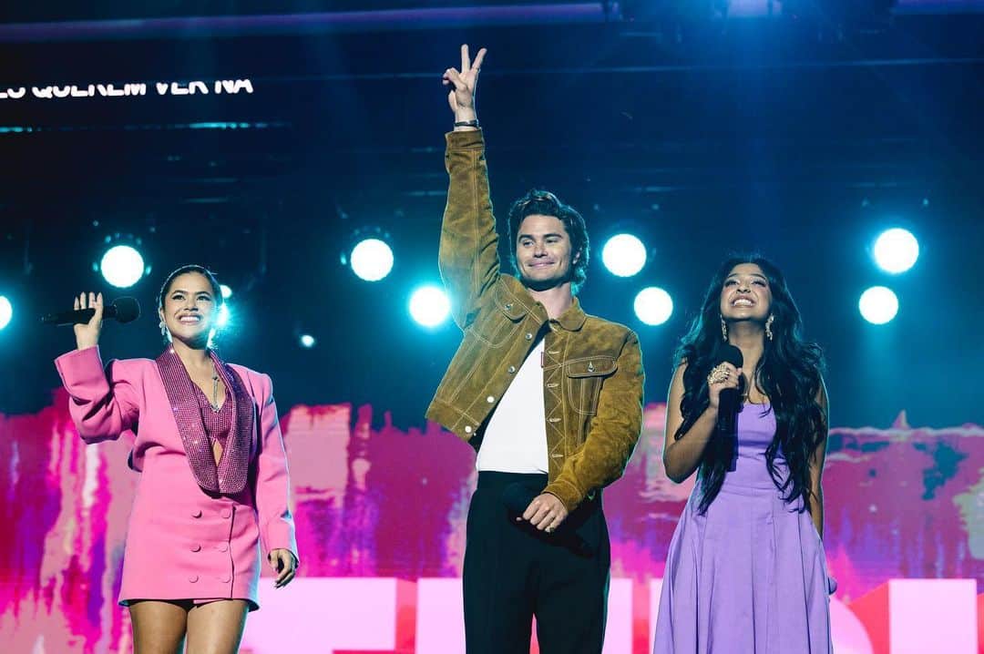 Maisa Silvaのインスタグラム：「Tudum 2023! 🇧🇷 Obrigada São Paulo por uma das noites mais incríveis da minha vida! Btw: best co hosts ever @maitreyiramakrishnan @hichasestokes so glad we got to do this together!  #TUDUM」