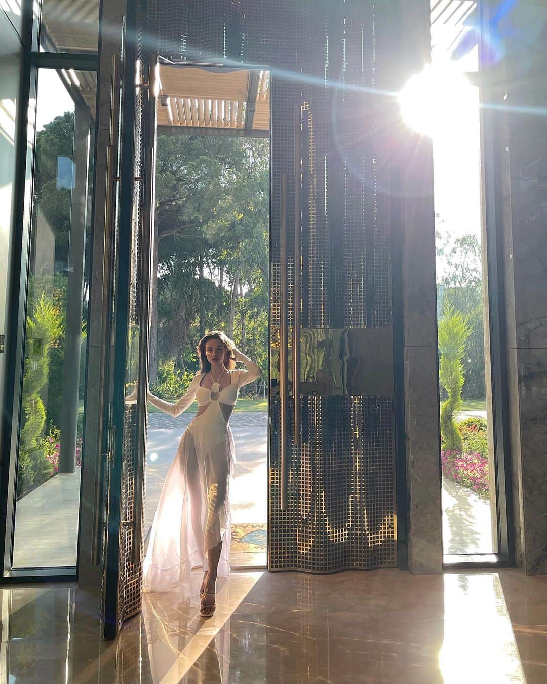 Maria Wayのインスタグラム：「welcome to my villa ✨  #palazzoluxurycollection #PalazzoMood #kayapalazzogolfresort #kayapalazzobelek #luxurylagoonsuites #belek  @kayapalazzohotels」