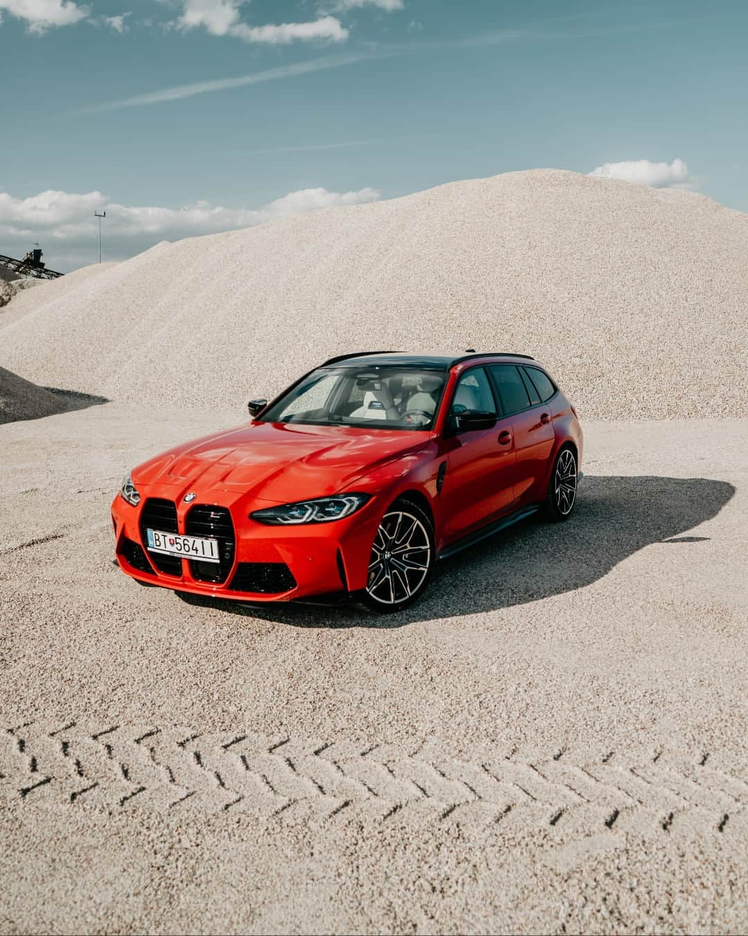 BMWさんのインスタグラム写真 - (BMWInstagram)「Top-tier tracks ✌️ 📸: @bmwslovensko @samkoza #BMWRepost   The BMW M3 Competition xDrive Touring. #THEM3 #BMW #M3  __ BMW M3 Competition xDrive Touring: Combined fuel consumption: 10.4–10.1 l/100 km. Combined CO2 emissions: 235–229 g/km. All data according to WLTP. Further info: www.bmw.com/disclaimer」6月19日 4時20分 - bmw