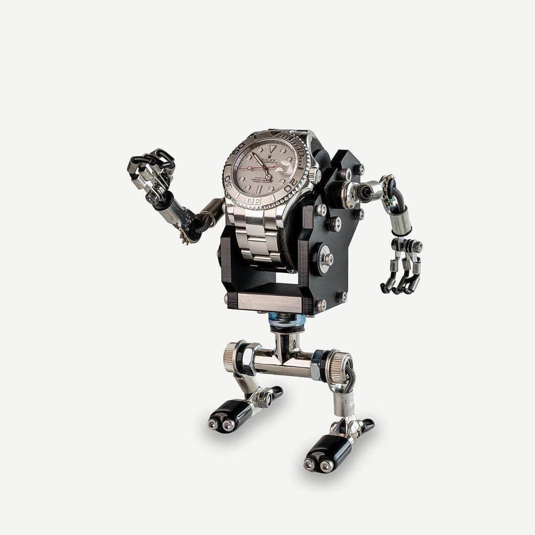 Daily Watchさんのインスタグラム写真 - (Daily WatchInstagram)「Via @ShopDailyWatch: The ultimate watch stand for your precious watch. The arms and hands of the robot can be changed to a position of your choosing. Price €179 including free shipping worldwide (link in profile) #dailywatch #watchstand #robot #robotwatchstand」6月19日 4時28分 - dailywatch