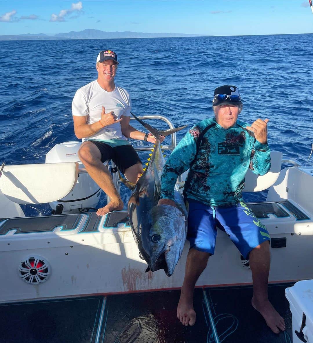 ジェイミー・オブライエンのインスタグラム：「Happy Father's Day to the man who shaped me into the person I am today. I am forever Grateful to have you as my dad. 📈🎣」