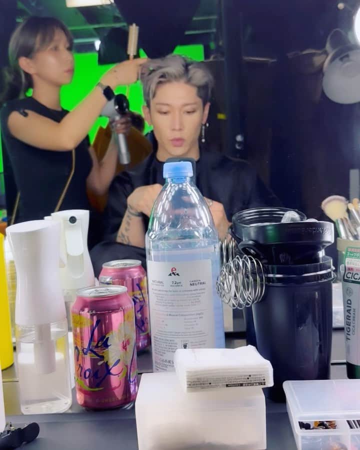雅-MIYAVI-のインスタグラム：「Preppin!   #準備中 #スター誕生 #StarIsBorn」