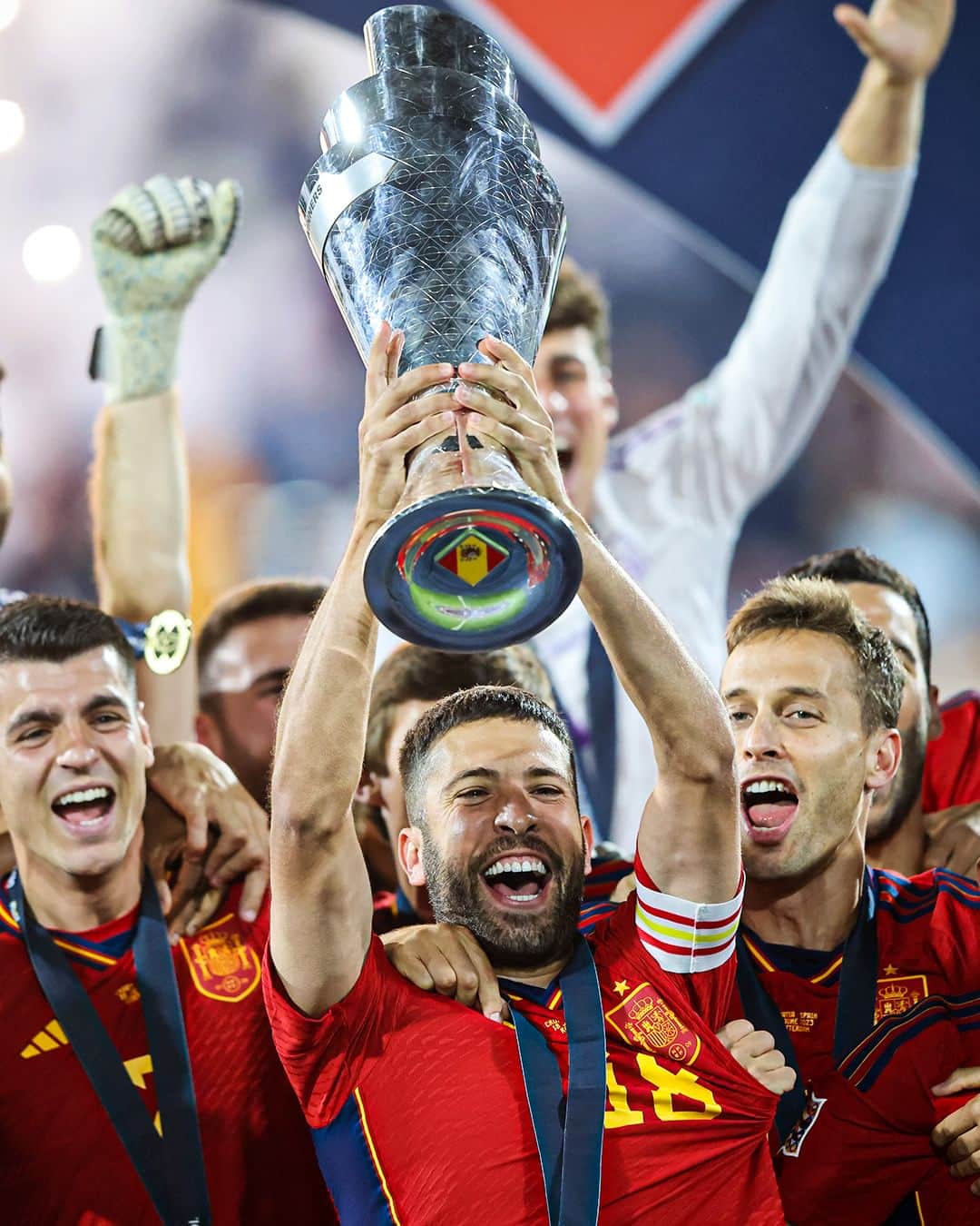Goal Japanさんのインスタグラム写真 - (Goal JapanInstagram)「🇪🇸 #スペイン代表 が #UNL で初優勝！🏆 クロアチア代表との決勝はスコアレスのままPK戦に突入すると、GK ウナイ・シモンの好セーブもあり5-4でスペインが勝利。#UEFAネーションズリーグ 初優勝を成し遂げた。(Photo: Getty Images)  #soccer #football #UEFA #uefanationsleague #nationsleague #spain #サッカー #フットボール #ネーションズリーグ #⚽」6月19日 12時00分 - goaljapan