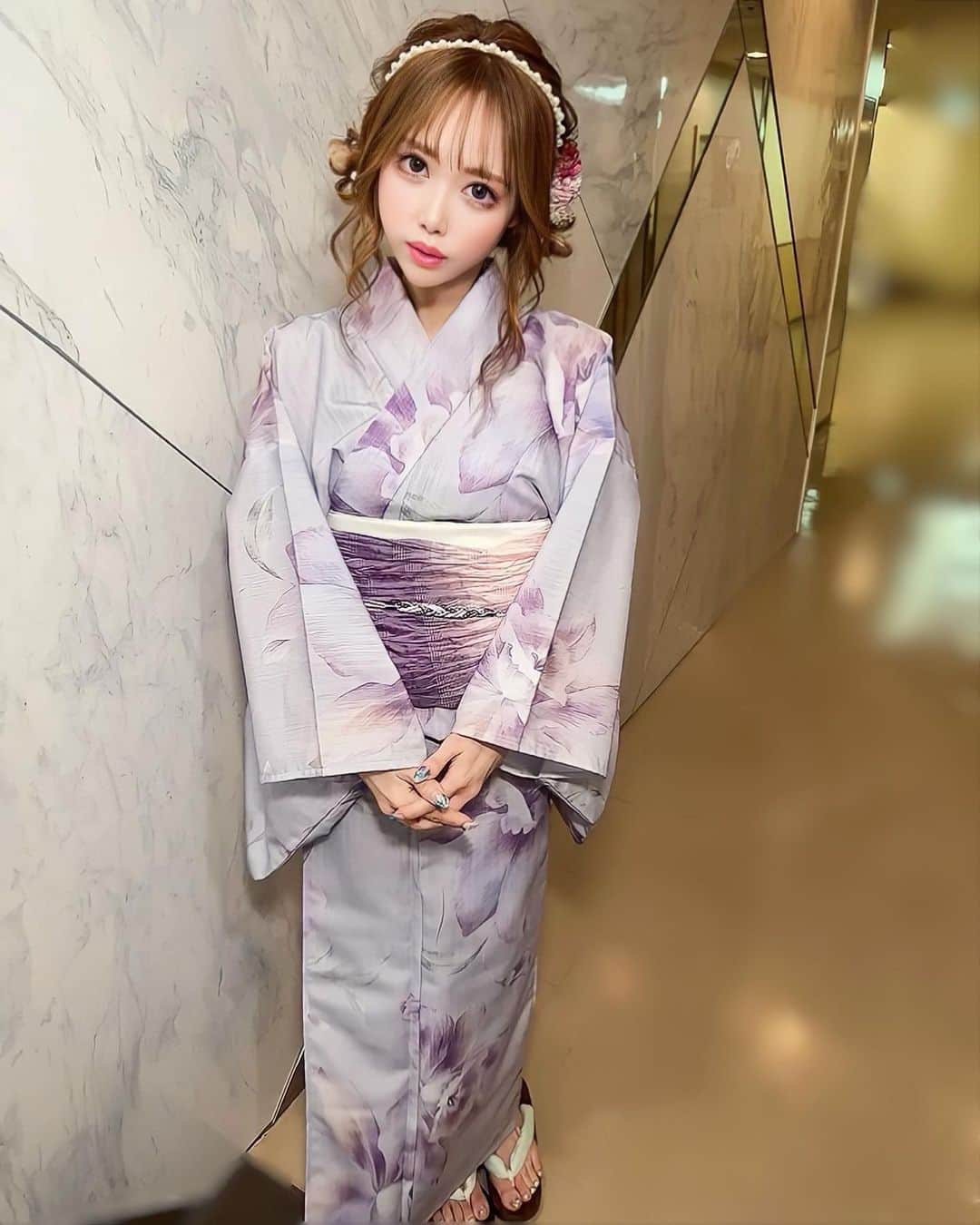北山美奈のインスタグラム：「着付けとヘアセット 毎度楽しめる🪸🫧 thanks @swan_imae  @swan_bechico   #バルセロナグループ #ラウンジ凛 #札幌 #すすきの #ススキノ #キャバクラ #キャバ嬢 #キャバクラ嬢 #ニュークラブ #ニュークラ #ニュークラ嬢 #キャバ #ラウンジ #ラウンジ嬢 #ガールズバー #ホステス #すすきのキャバクラ #すすきのキャバ嬢 #すすきのグルメ #札幌旅行 #美人 #美女 #可愛い #可愛い女の子 #いいね返し #銀座 #浴衣ヘア #浴衣女子 #浴衣 #ヘアメイク」