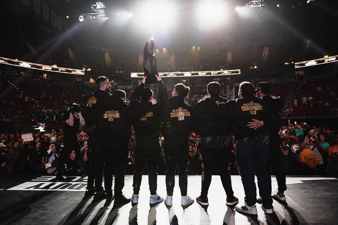 Call of Dutyさんのインスタグラム写真 - (Call of DutyInstagram)「The most dominant Grand Finals in the CDL Era, a clean 5-0 🏆」6月19日 7時13分 - callofduty