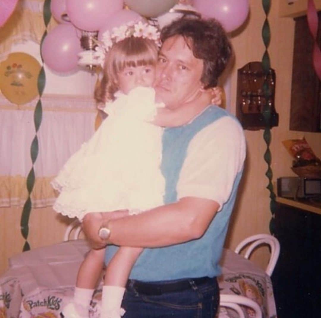 タラ・リピンスキーのインスタグラム：「To the best Dad out there. How did I get so lucky?  Happy Fathers Day!  Love you Dad」