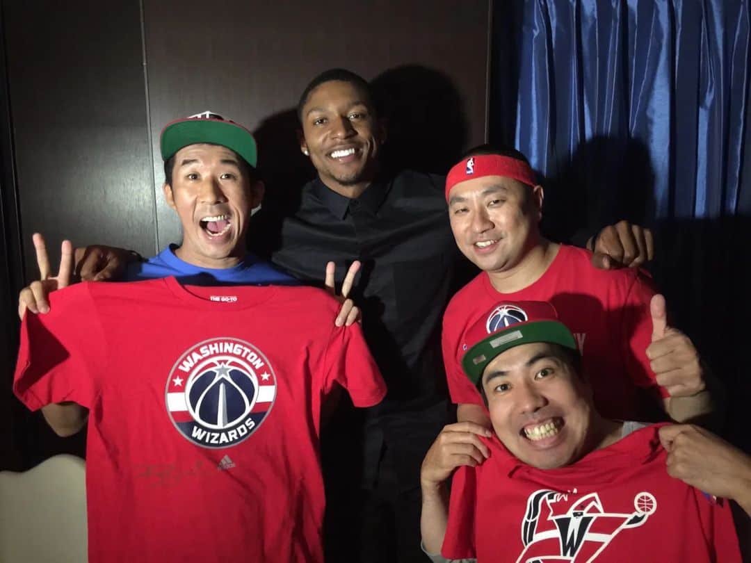 のインスタグラム：「ブラッドリービールがフェニックスサンズに！ ブッカー！KD！ビール！超攻撃的チーム！ 心配ないさ～」