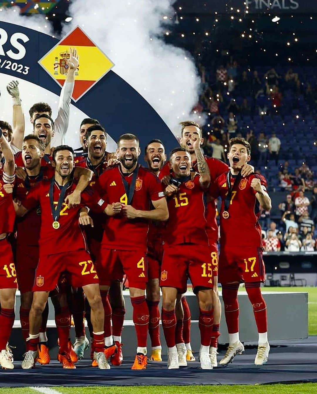 マルコ・アセンシオさんのインスタグラム写真 - (マルコ・アセンシオInstagram)「Somos CAMPEONES!!! Grande equipo, VAMOS ESPAÑA!!! 🔥🇪🇸🏆」6月19日 8時53分 - marcoasensio10