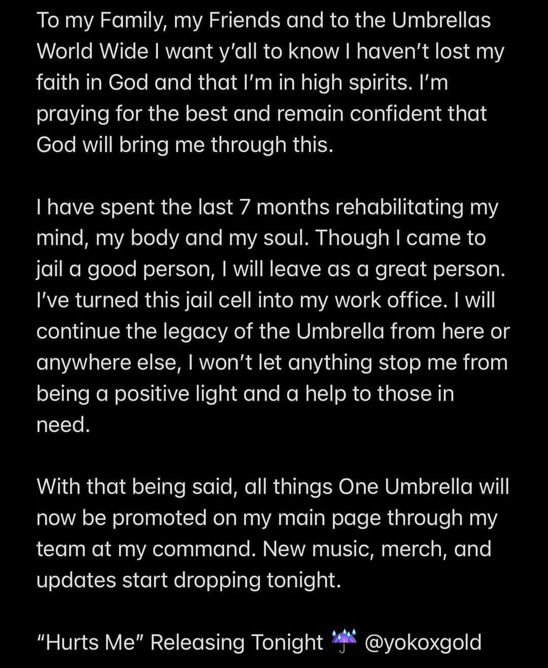 トリー･レーンズのインスタグラム：「Umbrella Update   Yoko Gold x Tory Lanez - “Hurts Me” 12 AM Tonight ☔️」