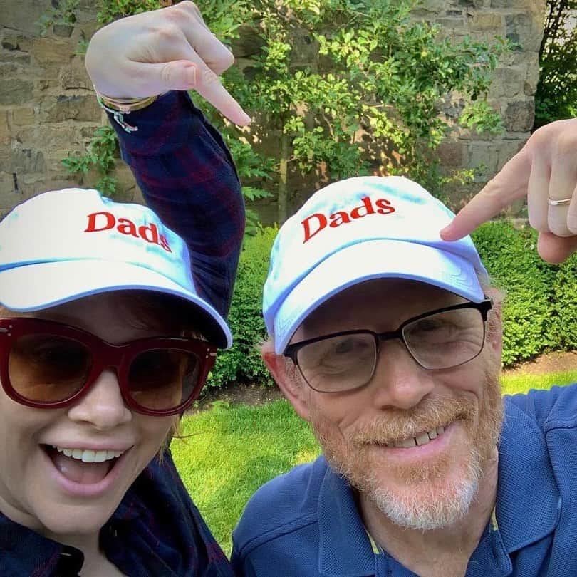 ブライス・ダラス・ハワードさんのインスタグラム写真 - (ブライス・ダラス・ハワードInstagram)「To my Dad, husband, godfather, godfather of my kids, and to so many others who have parented my kiddos through the years: thank you for your constant presence, your unconditional love, your legitimately funny Dad jokes, and your quiet heroism. I love you all so much.⁣ ⁣ And for those celebrating today, check out #DADS on AppleTV (directed by yours truly) for all the #FathersDay feels ❤️⁣ ⁣ [IDs: Standing in a backyard, BDH and Ron Howard show off their matching “Dads” baseball caps; Seth Gabel makes a silly face after a fresh new haircut; a selfie of Henry Winkler looking cooler as ever with a purple sweater and shades; with a gorgeous sunset behind him at the Grand Canyon, Josh Gad takes a selfie; the poster for "Dads;" a father in silhouette with his hands raised in celebration as his son rides his bike for the first time.]」6月19日 9時42分 - brycedhoward