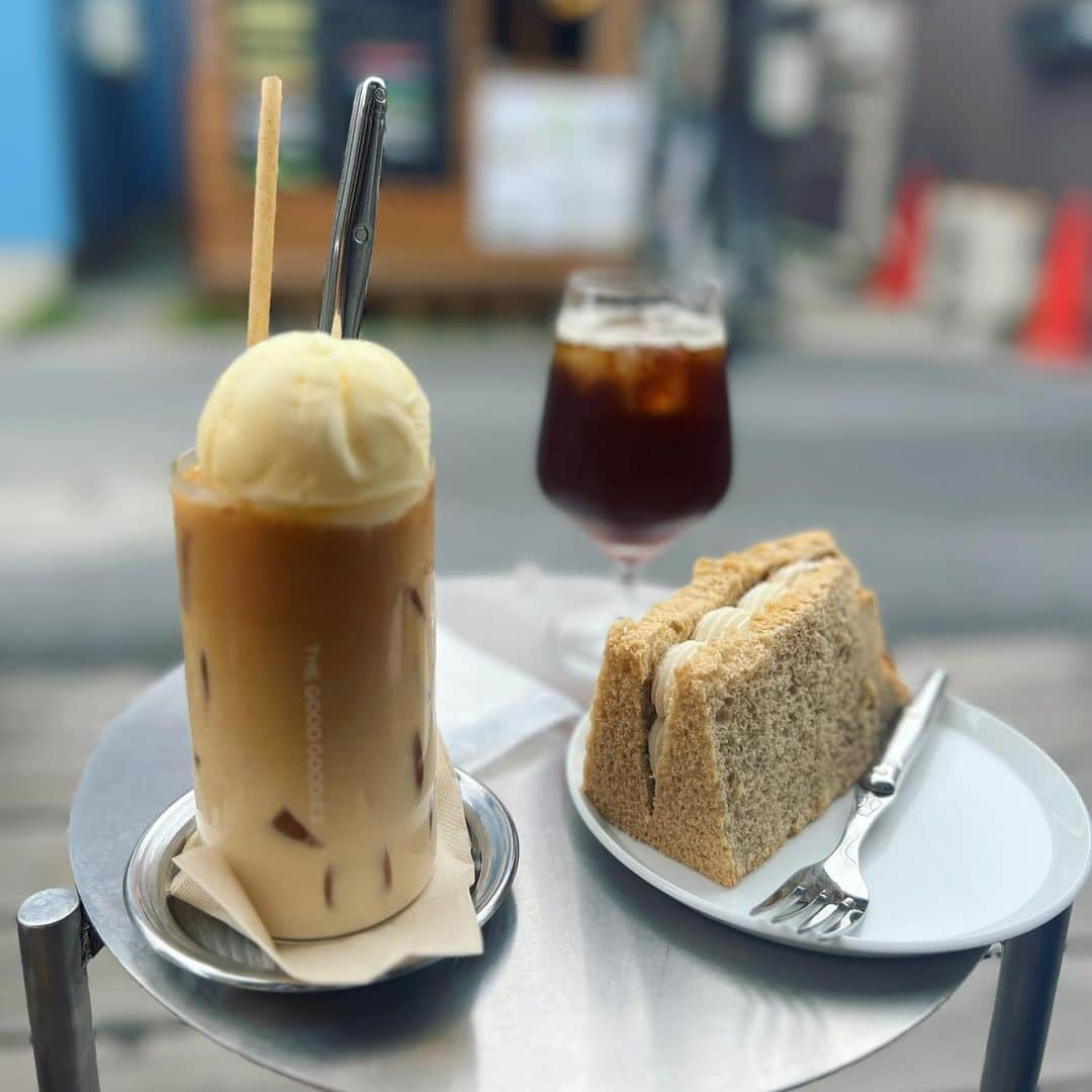 中村愛さんのインスタグラム写真 - (中村愛Instagram)「☕️♡ ・ ・ ・ お酒よりコーヒー大好きオンナです😍！ 最近の私の #カフェ巡り たちです😏❣️  今日も暑いから早速コーヒー飲みながら頑張っちゃってますけど🤭  週の始まり月曜日も 頑張っていきましょ♡✨ #コーヒー好きな人と繋がりたい  #thegoodgoodies  #下北沢カフェ #鎌倉カフェ #汐留カフェ」6月19日 9時43分 - nakamuramura_ai