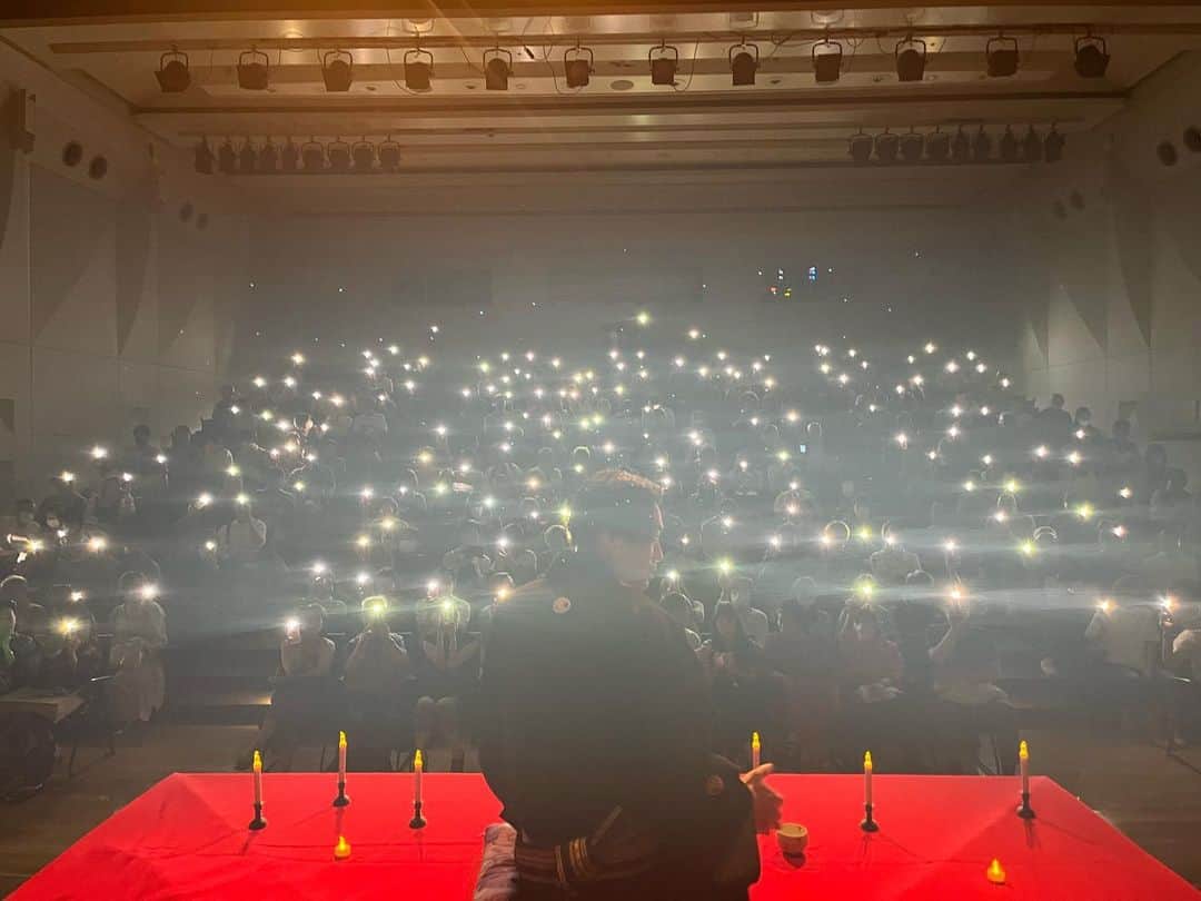 のインスタグラム：「立川只四楼独演会　1人vs300人 ありがとうございました！ 禁酒番屋、死神、鼠穴 盛り上がって頂き感謝、感激、雨小便です。サイコーな誕生日でした！ この模様はDVDとCDで発売します。」