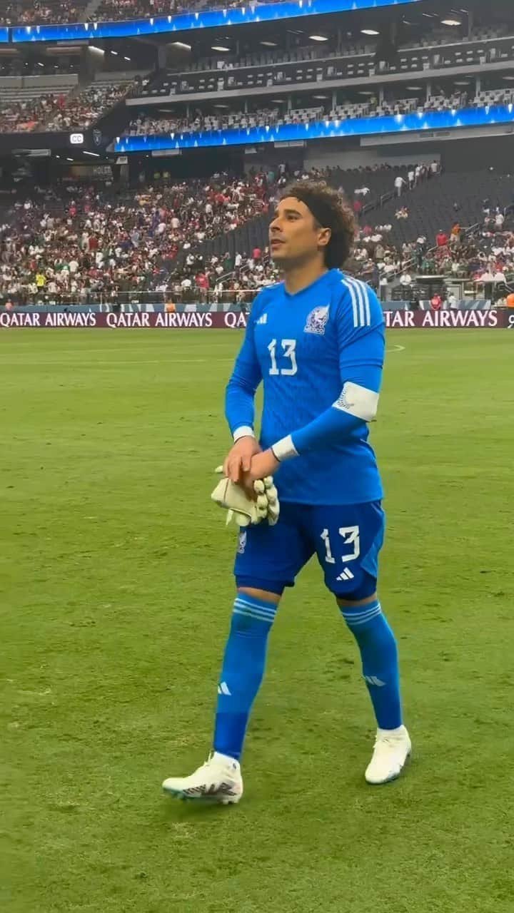 ギジェルモ・オチョアのインスタグラム：「Jersey con dedicatoria del Día del Padre ❤️ @yosoy8a 🇲🇽」