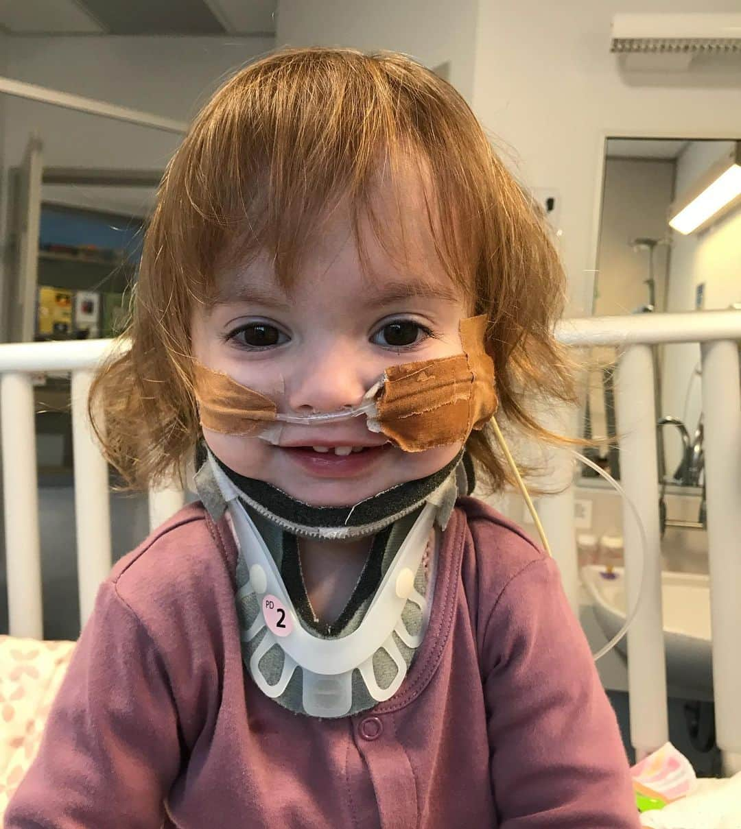 ジェシカ・スタインさんのインスタグラム写真 - (ジェシカ・スタインInstagram)「Hi, I’m Jess’s cousin Sara. Jess and Rumi need help. Jess and Rumi are both suffering from multiple complications of a connective tissue disorder they both share. Their family shares features of Ehlers Danlos Syndrome, Marfan Syndrome and Brittle bone. After years of trying and failing to navigate the rigid health care system, they are having to turn to the community to help find them appropriate health care. Jess has also suffered enormous gaslighting by the health system for many years while trying to advocate for Rumi and herself. She was repeatedly told that the symptoms she was explaining were ‘physiologically impossible to survive’ and that "she wanted to have a sick child in hospital". Jess had a traumatic injury happen while in hospital a few years ago, and was labelled hysteric. Instead of ordering a CT to clear an aortic dissection, her neurologist misdiagnosed her with conversion disorder, saying that she wasn’t coping with having a sick child. Jess was left alone, and in agony trying to get help in a system built against her. She now has major vascular congestion symptoms that leave her unable to lay down, with tearing chest pain and spitting up blood. She’s too tired to fight anymore. If anyone can help please reach out to Jess’s email at jessicamaystein@gmail.com, or go to the link in her bio for more information.  https://gofund.me/b3472a53」6月19日 21時13分 - tuulavintage