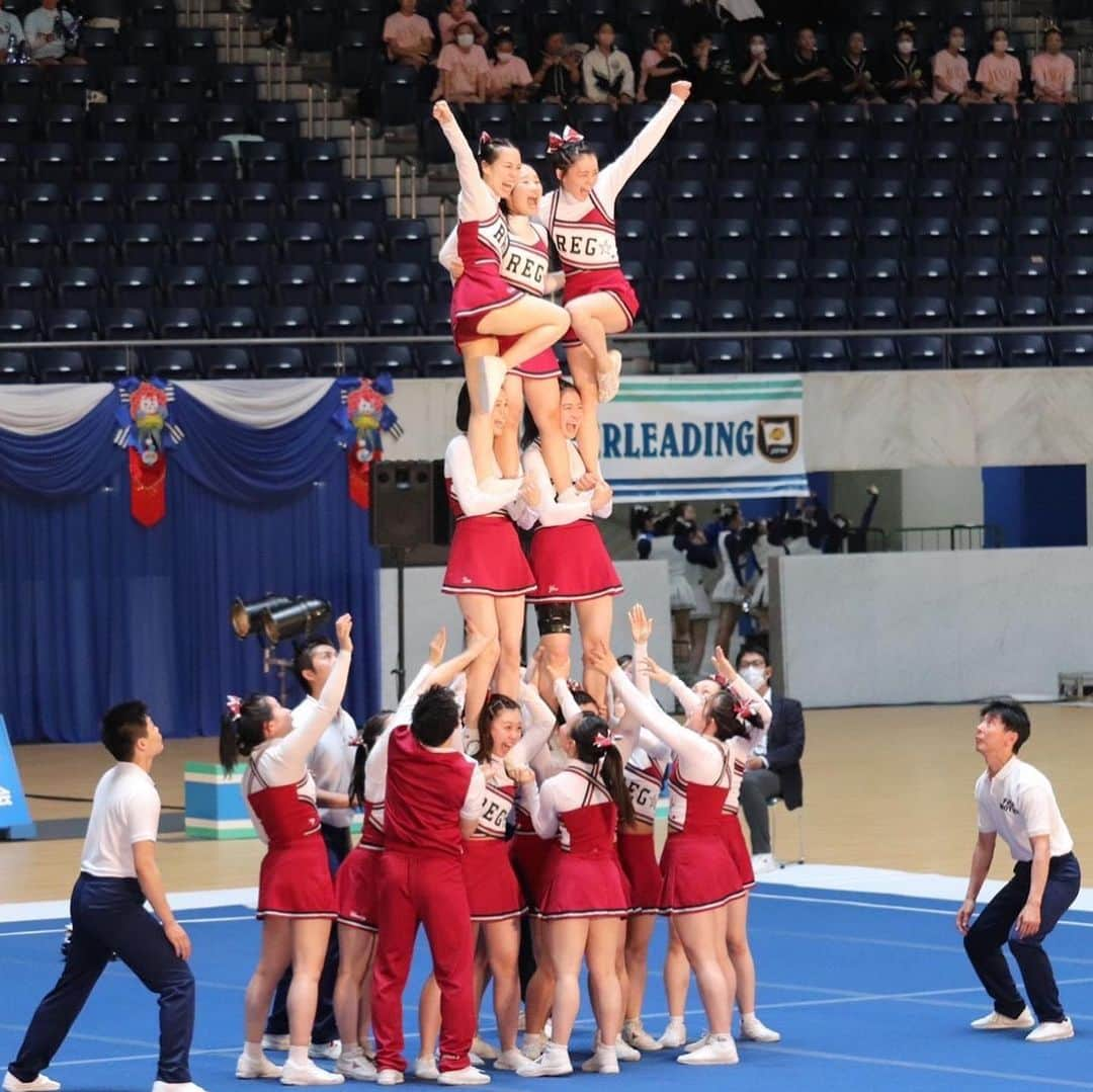 宮崎葉のインスタグラム：「レグラス史上初、A.B両チームでJAPAN CUP進出！目標達成！こんなサイコーなことある？？🥺❤️‍🔥  みんなで絶対JAPANに行こう！って、団結したセレクの日から3ヶ月。 みんながしぬ気で頑張ってくれた努力に結果がちゃんとついてきて、ほんまにほんまーーーによかった！！  関西弁でキレまくるきついキャプテンで、いやな思いもたくさんさせてしまったと思うけど、みんな最後までついてきてくれてありがとう😢  #チアリーディング人生完 #多分」