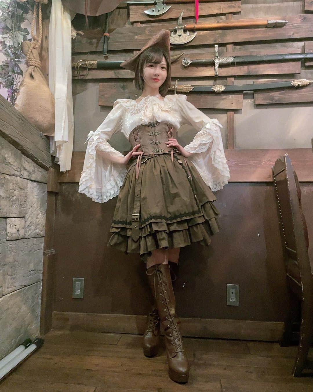 愛美さんのインスタグラム写真 - (愛美Instagram)「#ootd #わいコレ #わいコレ感想 女海賊の衣装です🏴‍☠️✨」6月19日 19時43分 - aimin_official