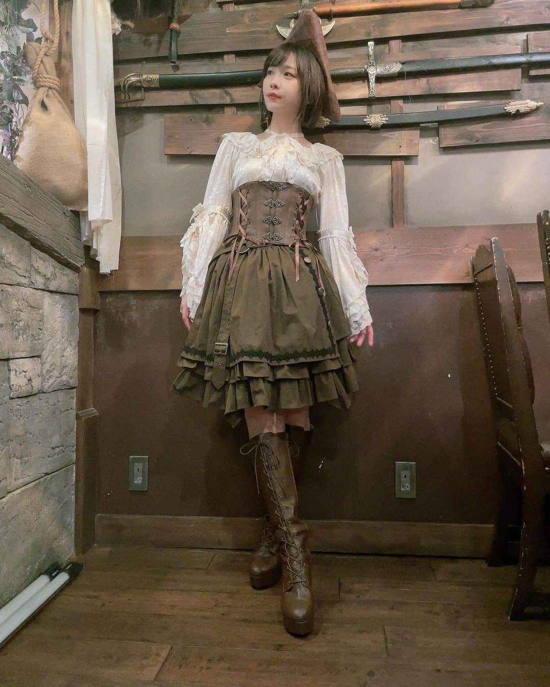 愛美のインスタグラム：「#ootd #わいコレ #わいコレ感想 女海賊の衣装です🏴‍☠️✨」
