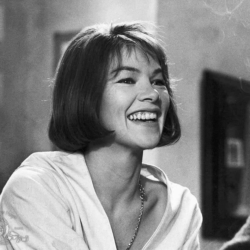 エヴァ・グリーンのインスタグラム：「The Formidable Glenda Jackson 🖤」