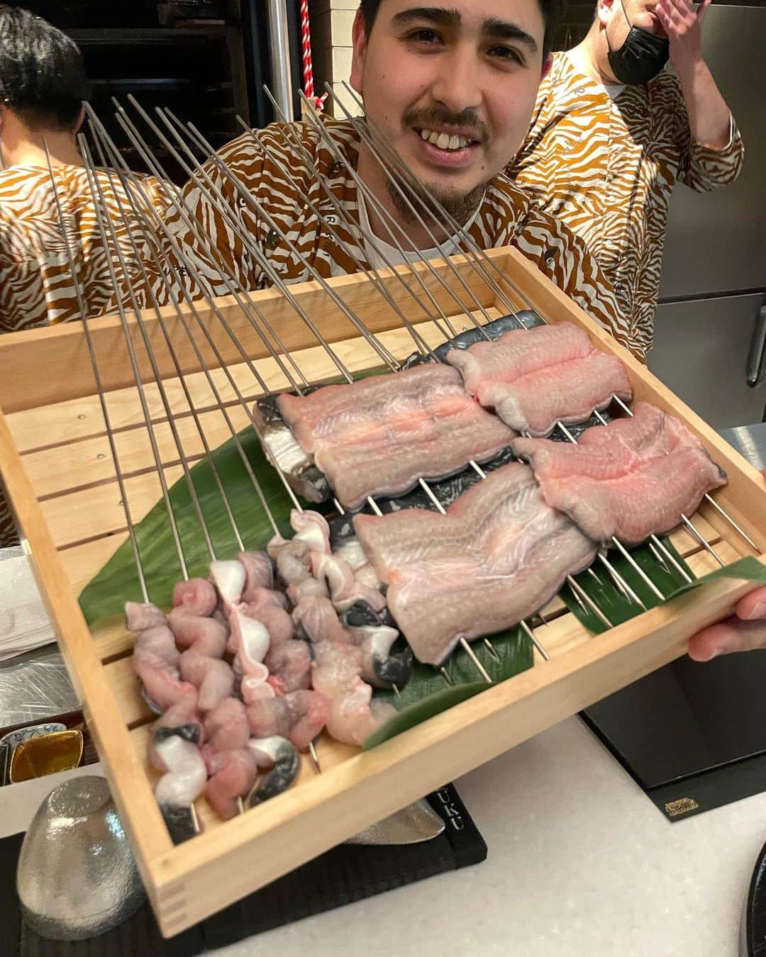 川島章良さんのインスタグラム写真 - (川島章良Instagram)「. . . 書くの忘れてたー  おいしい鰻食べてきました。  @superseppuku_unagi です。  なんと薪で鰻をじっくり1時間くらい焼き  サクサクのふわふわです。  あの味忘れられない。  鰻のフルコース！  いい誕生日会だったなぁー。  #鰻 #スーパーせっぷく #うながとう  #肉がとう #食事」6月19日 20時13分 - hannyakawashima