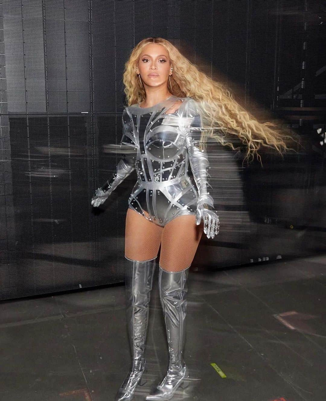 オリヴィエ・ルスタンさんのインスタグラム写真 - (オリヴィエ・ルスタンInstagram)「THE WORLD IS ABOUT RENAISSANCE 💎 @beyonce in Balmain #ICONIC」6月19日 20時21分 - olivier_rousteing