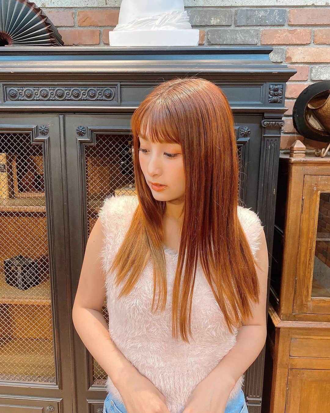 青野美沙稀さんのインスタグラム写真 - (青野美沙稀Instagram)「ちょっと前にヘアカラーを ぴんく🩷からオレンジ🧡に 変えました！  どっちもお気に入りだけど みんなはどっちが好きかな🐻  #オレンジカラー #オレンジヘアー」6月19日 20時33分 - misaki_aono