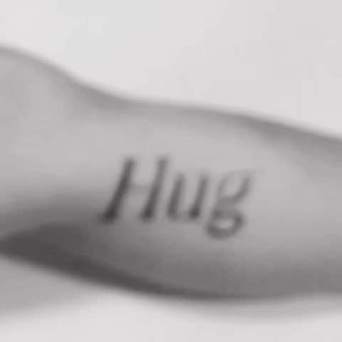 中野ミホのインスタグラム：「. 7月1日、せまるhug第二回です🌼 Ålborgをお呼びして、荻窪で素敵な夜を〜  ご予約お待ちしています。  2023年7月1日(土) 荻窪velvet sun 「Hug 2」 Open 18:15 / Start 19:00 charge ¥3,000 (＋1d)  Ålborg 中野ミホ (Band Set)  ticket https://velvet-sun.stores.jp/items/645e1606d7091d002d252009  @aalborgjp  @romantic_yasuda  @minoncho7   flyer design _ @rinnershigh」
