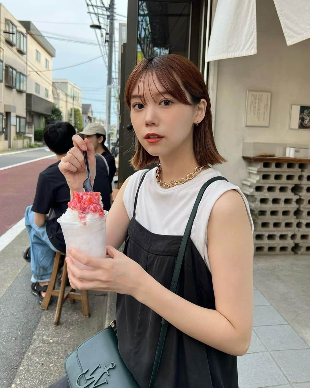 千田麻実さんのインスタグラム写真 - (千田麻実Instagram)「🍧🍧🍧 男の子がブルーハワイ食べてたのも 美味しそうだったな〜☀️」6月19日 20時37分 - mami__senda