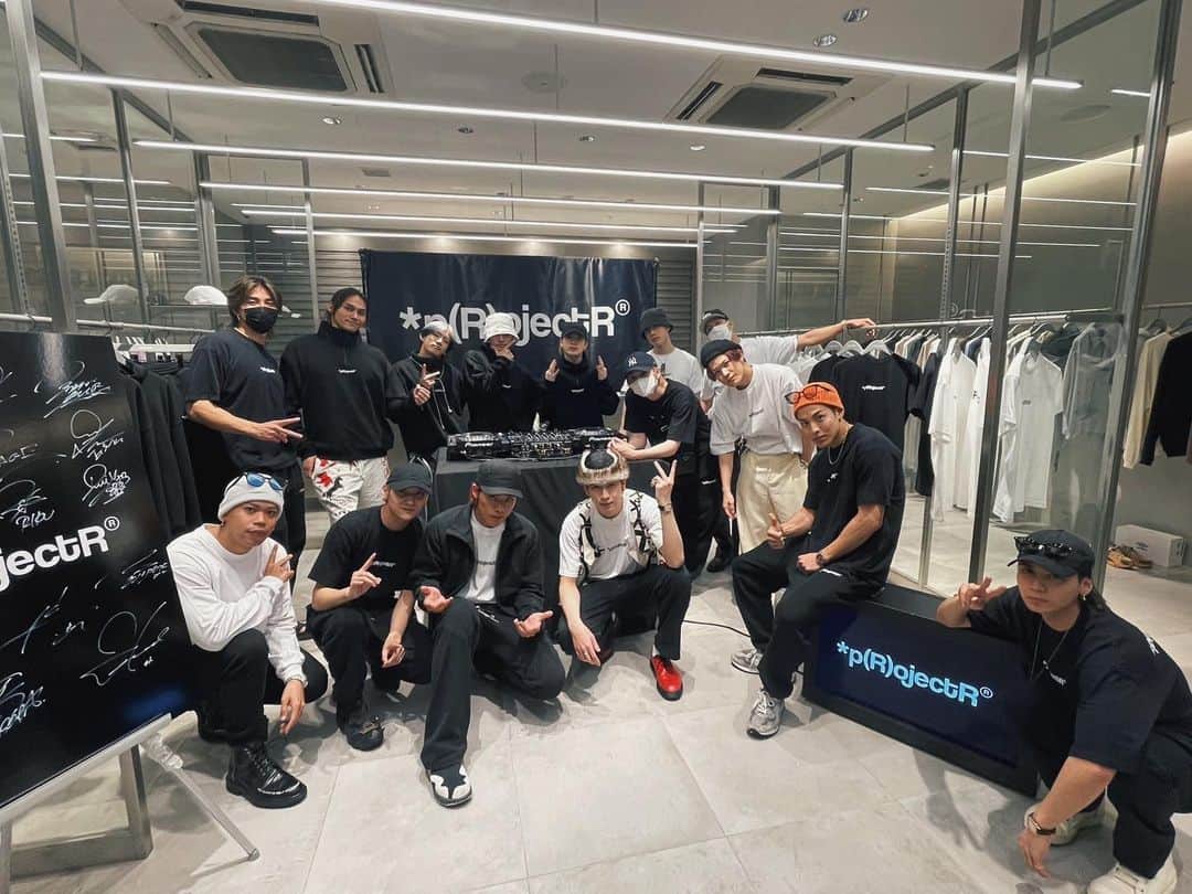 THE RAMPAGE from EXILE TRIBEさんのインスタグラム写真 - (THE RAMPAGE from EXILE TRIBEInstagram)「*p(R)ojectR® POP-UP in VERTICAL GARAGE NAKAMEGURO 6.20(TUE)-6.25(SUN) @projectr_official  #pRojectR #therampage」6月19日 20時38分 - the_rampage_official