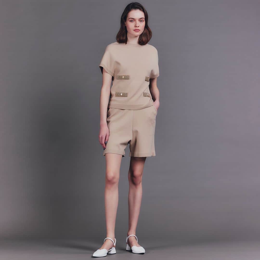 Double Standard Clothingのインスタグラム：「. NEW ARRIVAL 2023 PRE-FALL COLLECTION . [TOPS] Sov. / ミラノリブビジュートップス price. 33,000円(税込) color. ベビーピンク / ベージュ size. F . [BOTTOMS] Sov. / ミラノリブショートパンツ price. 28,600円(税込) color. ベビーピンク / ベージュ size. 36 / 38 . ------------------------------------------ #doublestandardclothing #tokyo #DSC #sov #nightstore #fashion #ootd #2023prefall」