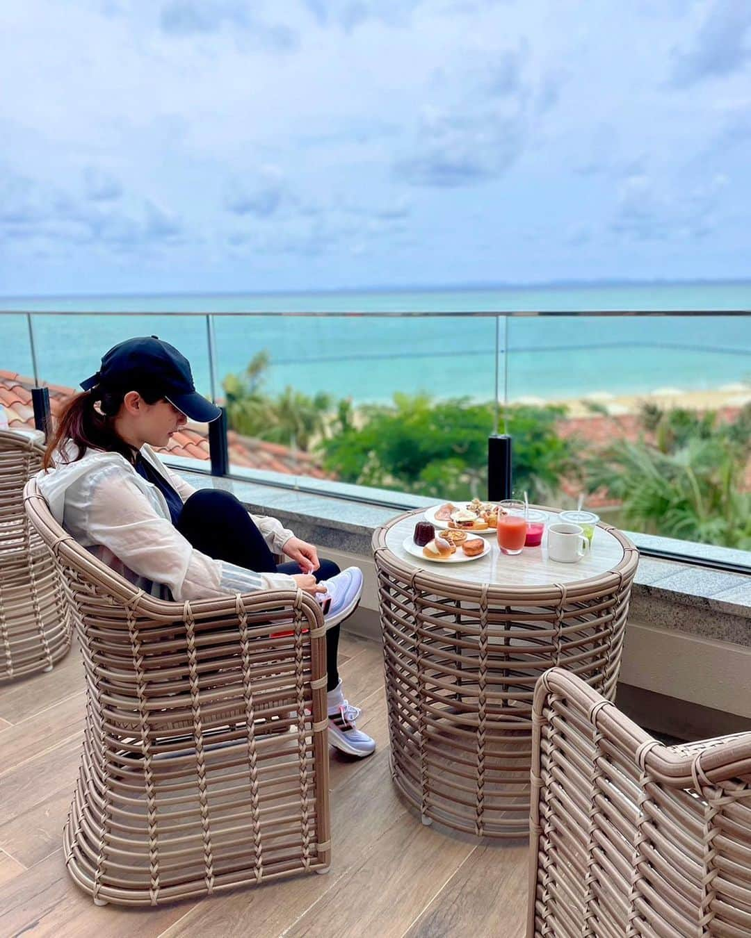 湯田友美さんのインスタグラム写真 - (湯田友美Instagram)「Brunch🥪🍽 ・ ・ #海 #沖縄 #那覇 #時差投稿」6月19日 12時15分 - yudatomomi