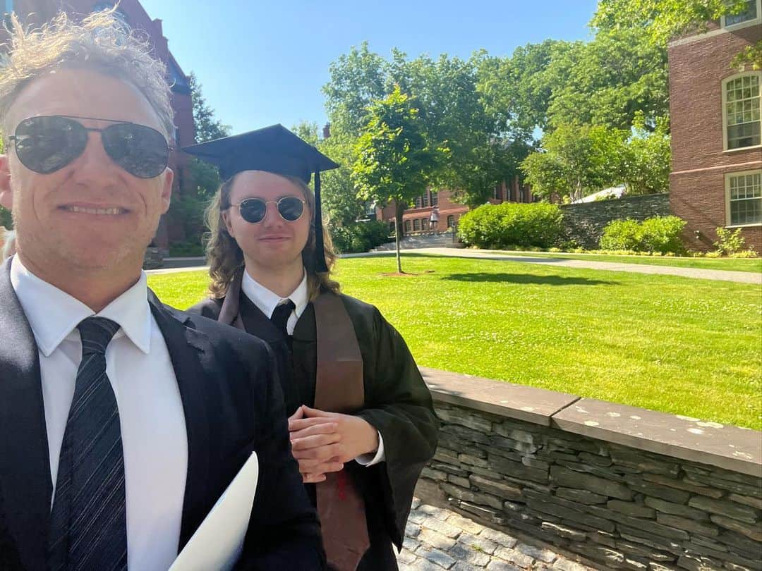 ケヴィン・マクキッドのインスタグラム：「Joseph! Happy happy birthday son, we are ALL so proud of you and how far you have come! The first Ivy League graduate of the Mckidd clan ;)) continue to thrive, explore and take risks and have adventure. Love you dad x」