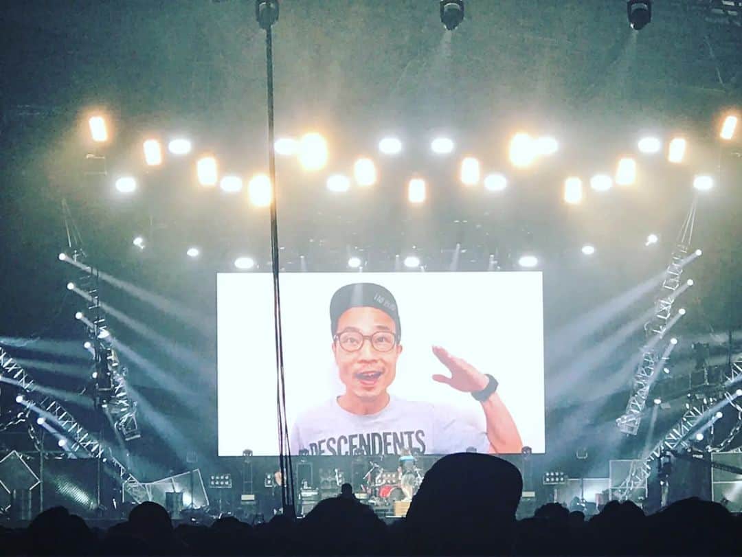 磯部正文のインスタグラム：「GOOFY'S HOLIDAYの遠藤が ⁡SATANIC CARNIVALに行っていた友人から ホルモンの時の写メが送られてきた⁡ と転送してくれた笑⁡ ⁡ ⁡ライブで出れるように頑張んねーとな」
