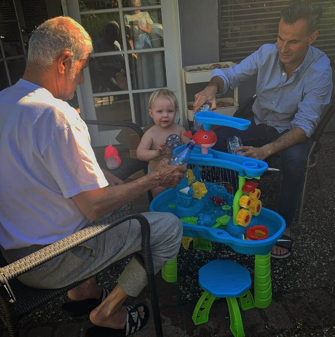 ブリタニー・ダニエルさんのインスタグラム写真 - (ブリタニー・ダニエルInstagram)「Happy Father’s Day! I love you @adam.touni, Grandpa Touni, and Tiny Touni 💗」6月19日 13時02分 - iambdaniel