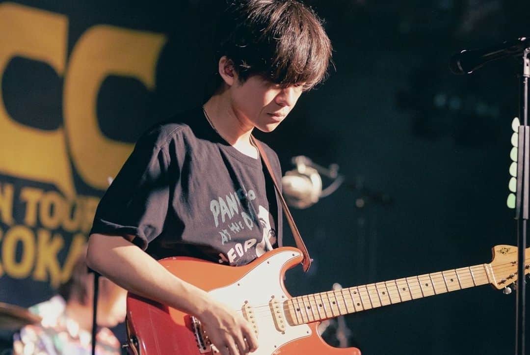 ヤマサキセイヤさんのインスタグラム写真 - (ヤマサキセイヤInstagram)「高松Monster  ありがとうございましたー！！ ひっさしぶりのモンスター！！ 熱かったな！！！ このステージ大好き！！足かけやすー！！！！(ё)  素直にうどんにすりゃええのに、中華麺食うた、美味しいんかい！ またきます！！(ё)  写真 @kawado_photo  #キュウソネコカミ #ほぼ週末ツアー」6月19日 13時24分 - serubora