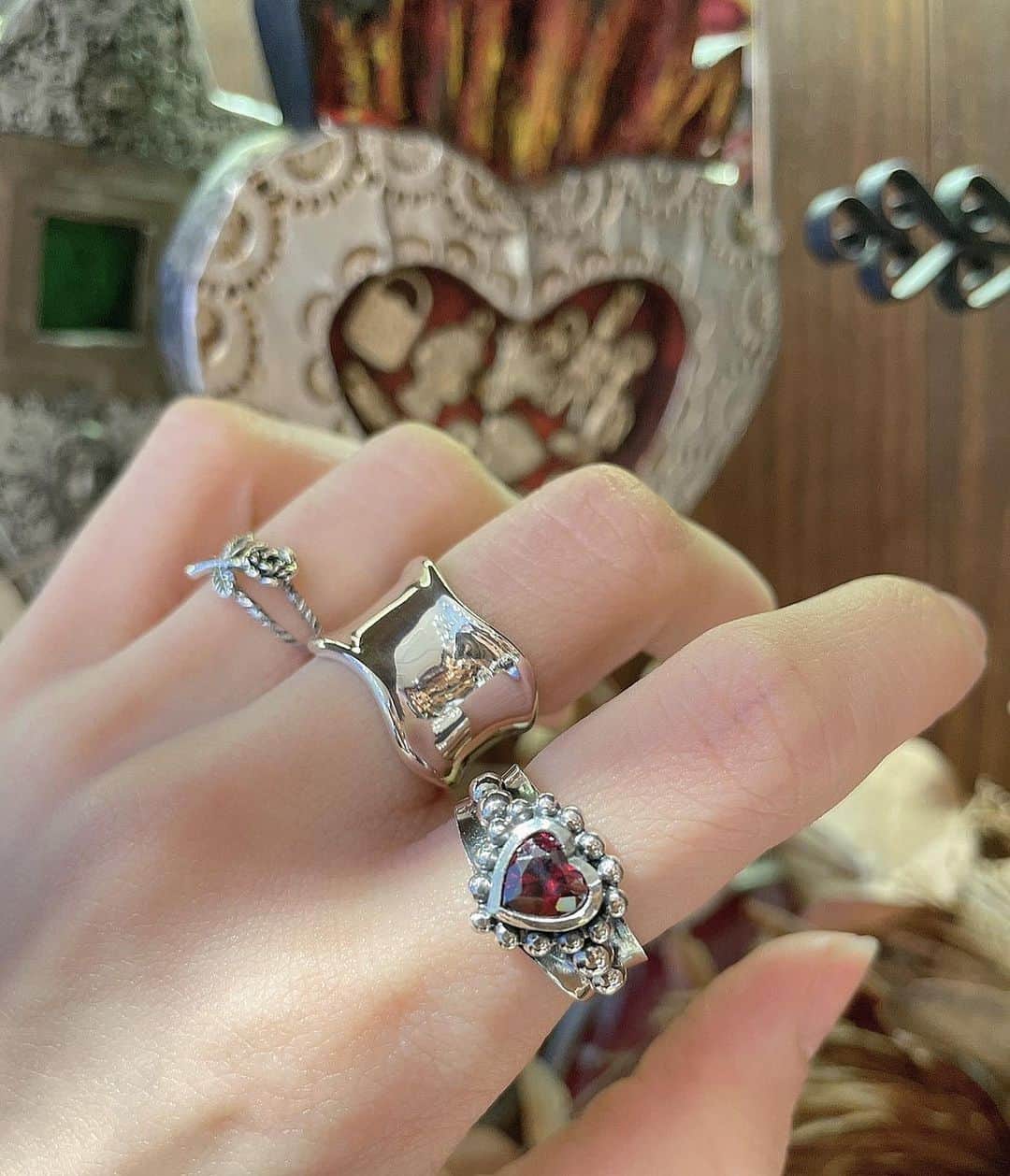 Amijed Officialさんのインスタグラム写真 - (Amijed OfficialInstagram)「RING by Amijed 🥀🧊🫶🏻  size #9〜#15  all silver925」6月19日 13時51分 - amijed_official