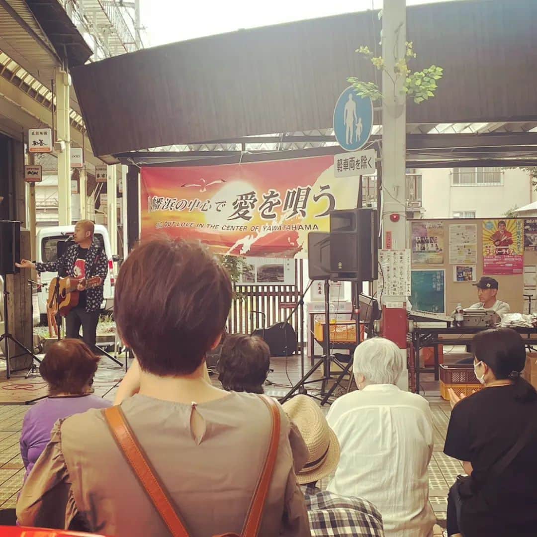 松本隆博のインスタグラム：「。⁡ ⁡昨日6月18日（日）は⁡ ⁡父の日(ﾉ˶>ᗜ​<˵)ﾉ⁡ ⁡朝、大分県宇佐市から移動、⁡ ⁡別府港からフェリーで愛媛に⁡ ⁡戻り、、久しぶりの参加で、⁡ ⁡「八幡浜の中心で愛を唄う」⁡ ⁡で1時間と少し歌い、そのあと⁡ ⁡大洲の古酒オールディーズに⁡ ⁡3年ぶりのLIVE٩(๑>∀<๑)۶⁡ ⁡どちらも楽しく感動し一体感⁡ バッチリでした‼️‼️‼️‼️‼️⁡ ⁡みんなありがとう(ﾉ˶>ᗜ​<˵)ﾉ⁡ ⁡還暦少年 松本隆博」
