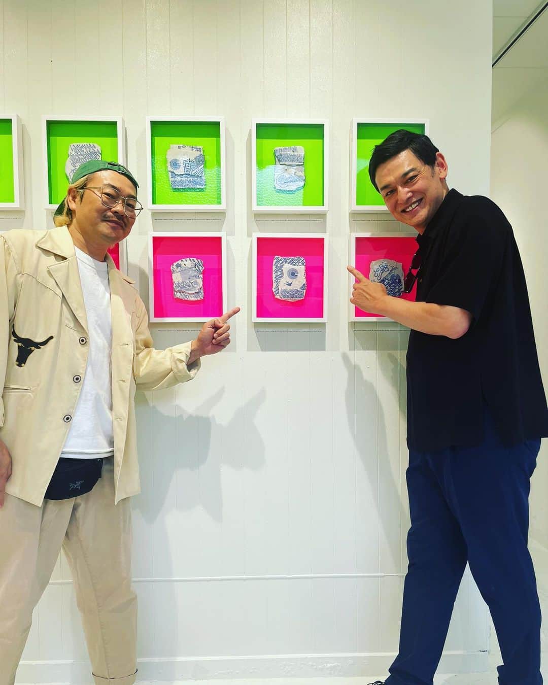 宮田麺児さんのインスタグラム写真 - (宮田麺児Instagram)「ジンナンハウスで 村上周さんの　個展 作品1つ　購入させてもらいました。  #ジンナンハウス #アート #amabro #コラージュ」6月19日 13時55分 - miyatamenji