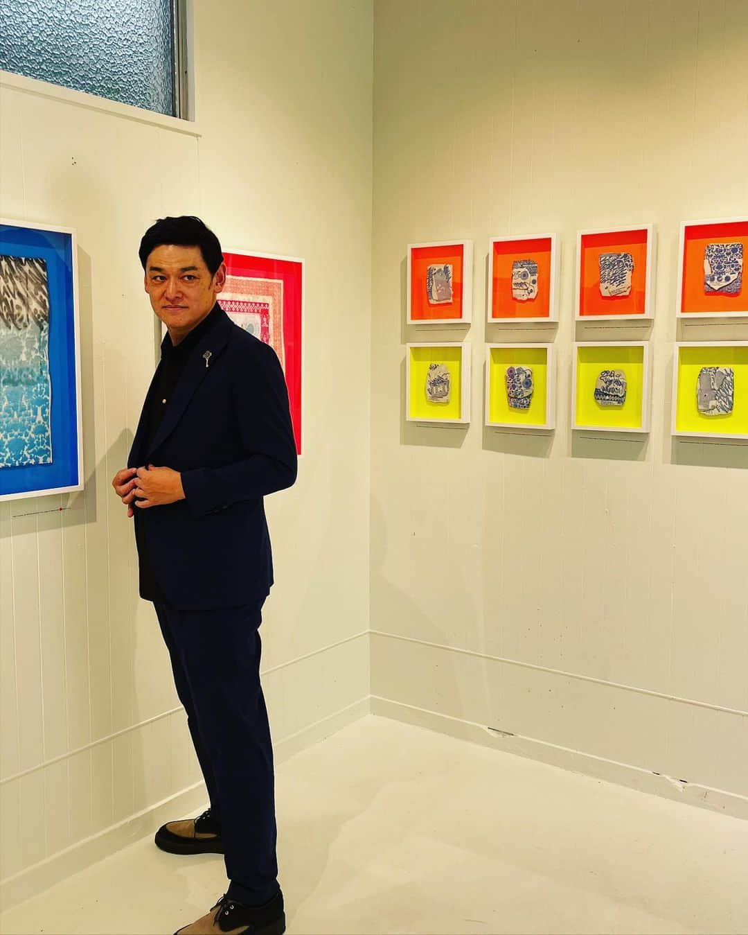 宮田麺児さんのインスタグラム写真 - (宮田麺児Instagram)「ジンナンハウスで 村上周さんの　個展 作品1つ　購入させてもらいました。  #ジンナンハウス #アート #amabro #コラージュ」6月19日 13時55分 - miyatamenji